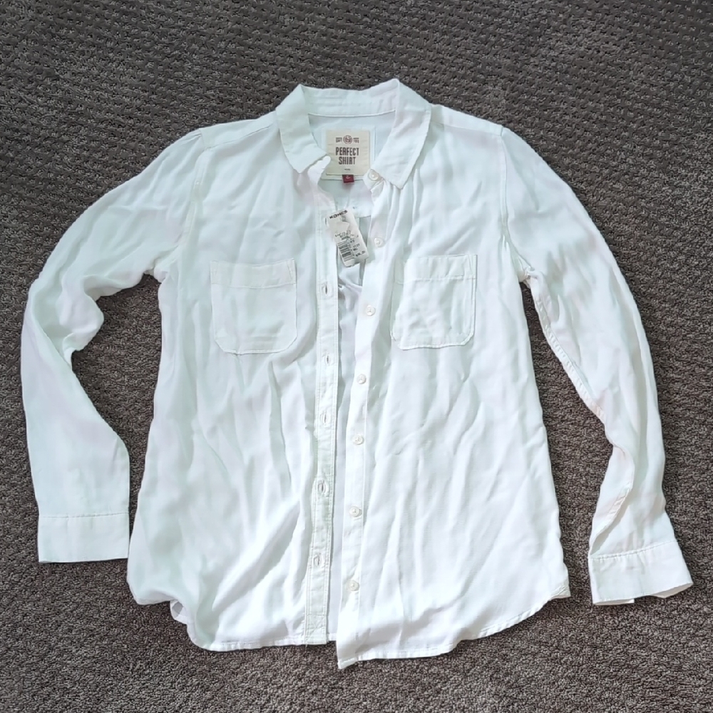 NWT "Perfect Shirt" White Button Down Size S